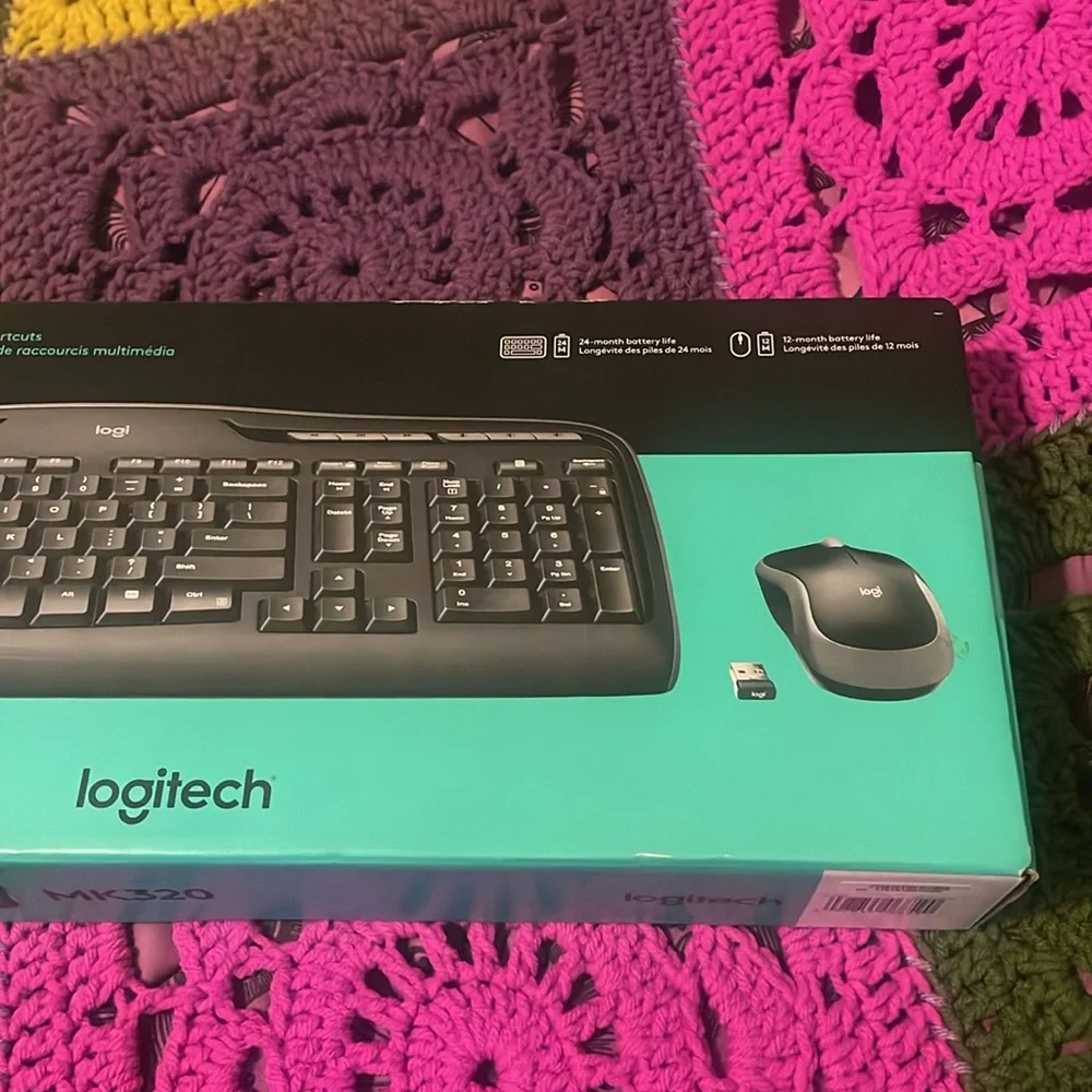 Logitech MK320 Black Wireless Combo w/ Media Shortcuts Keyboard & Mouse $35 NIB